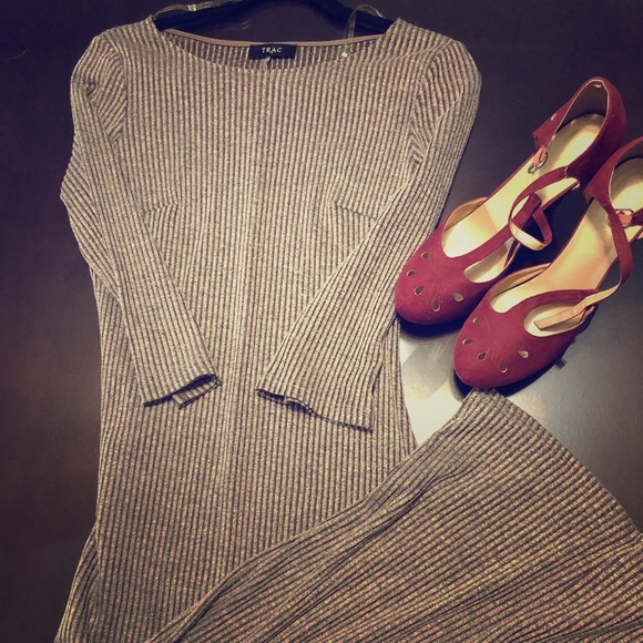 Dress - Picture 1 of 1